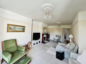 Main lounge- click for photo gallery